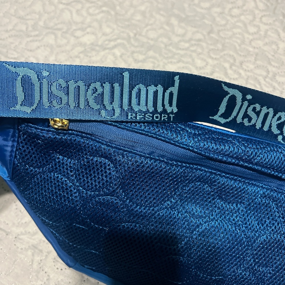 Disney parks castle Fanny Pack belt bag purse crossbody embroidered blue DCA New - Picture 5 of 7
